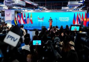 Philippine President : ASEAN calls for calm as prelude to finding lasting Middle East peace