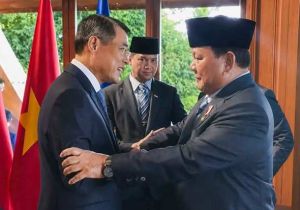 Vietnamese Prime Minister Le Minh Hung meets ASEAN leaders, Secretary-General in Cebu