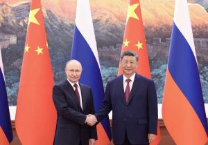 Chinese President Xi Jinping Holds Talks with Russian President Vladimir Putin