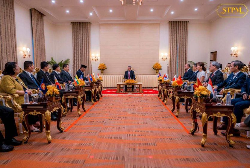 ASEAN and ASEAN Plus Three Jointly Commit to Building a People-Centred Public Service
