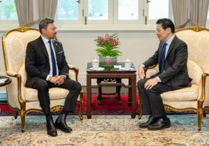 Brunei Crown Prince meets Singaporean Prime Minister